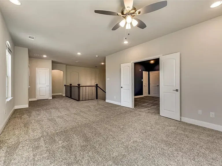 4044 Crowe Ln — Photo 4