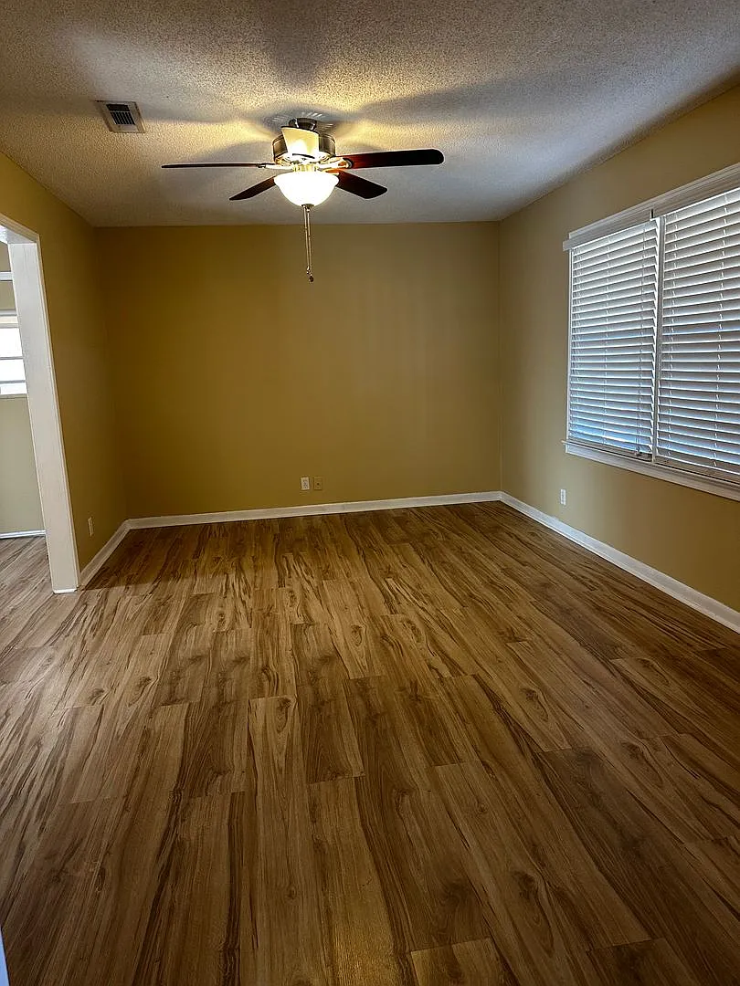 204 Walnut Drive, Enterprise, AL — Photo 4