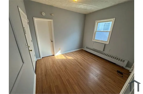 Building Photo - 765 Grove St #4