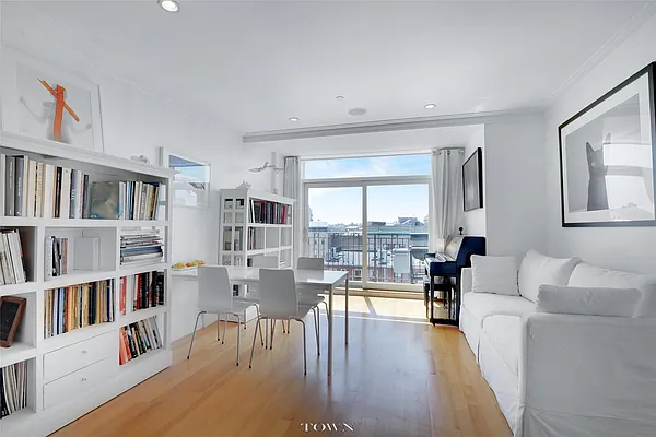 Sold by Town Residential | media 13