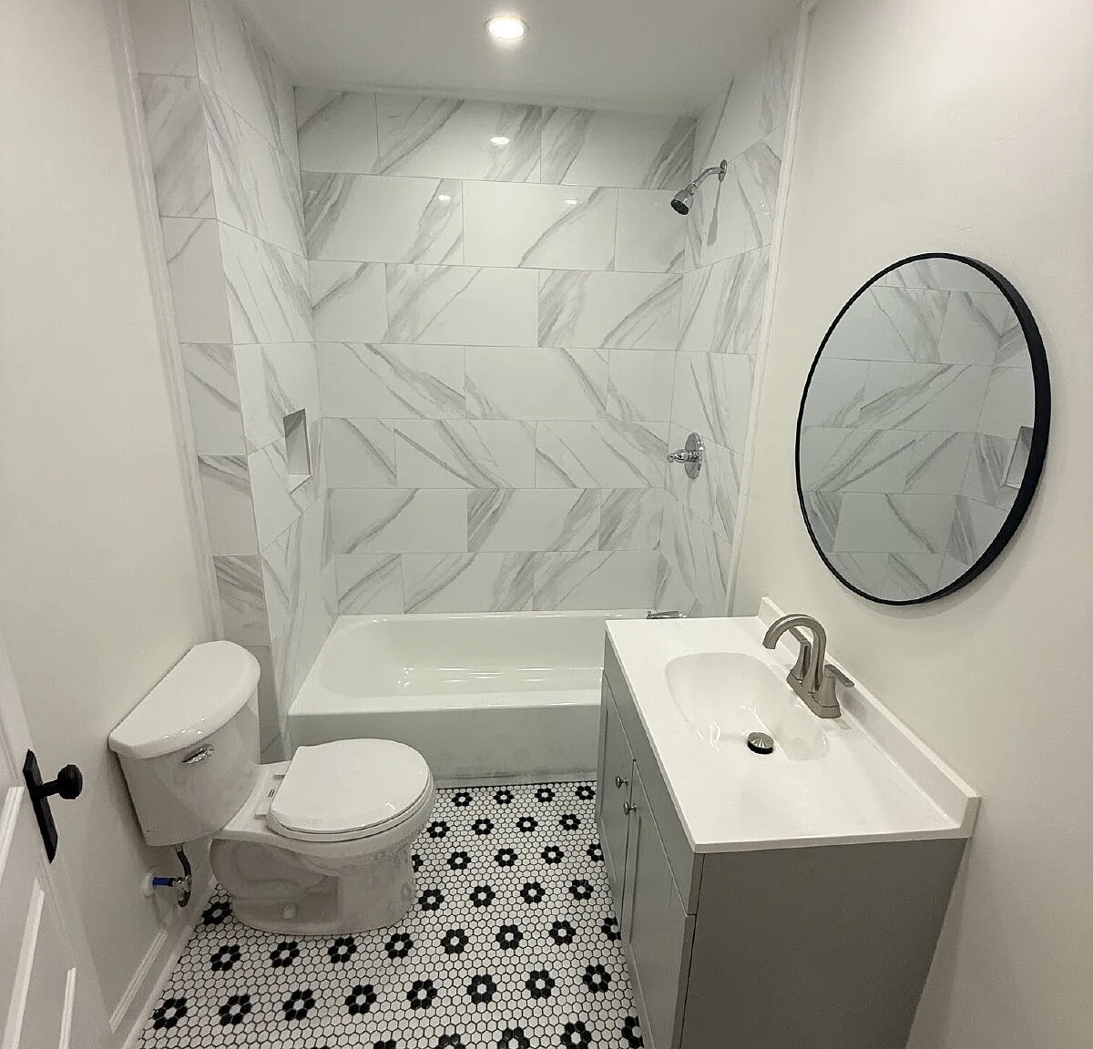 2 bed, 1.0 bath, $1,500 — Photo 3