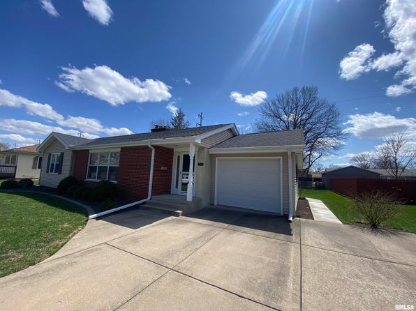 1120 W Walnut St, Chillicothe, IL 61523