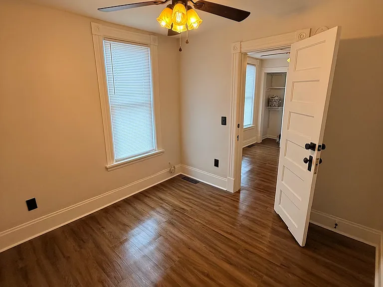 2115 Guilderland Ave #2 — Photo 4