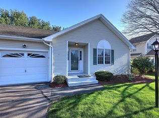18 Long Hill Pl, Trumbull, CT 06611