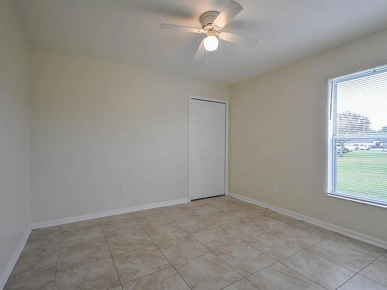 1607 Avondale Ridge Dr — Photo 14
