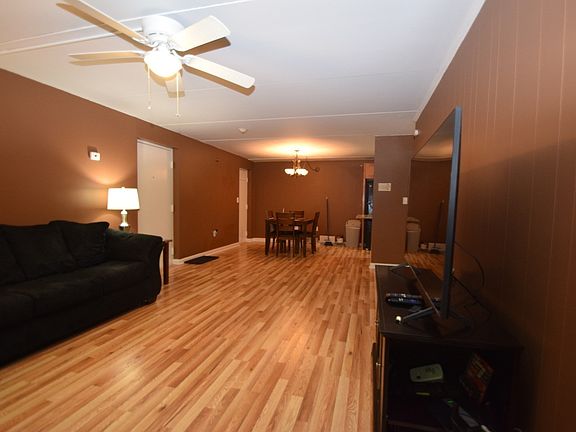 3rd image of 43 McCormick Ter APT 52