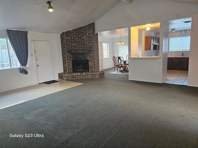 1322 Fieldstone Dr — Photo 9