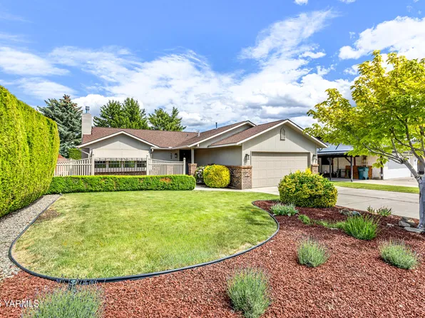 103 N 77th Ave, Yakima, WA 98908