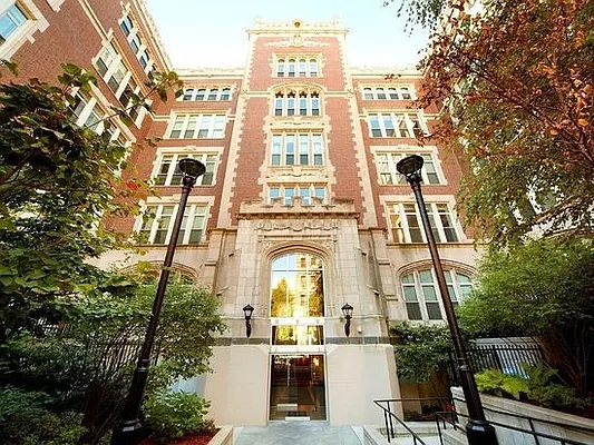 Rented by Creative Property Management Group LLC | media 25