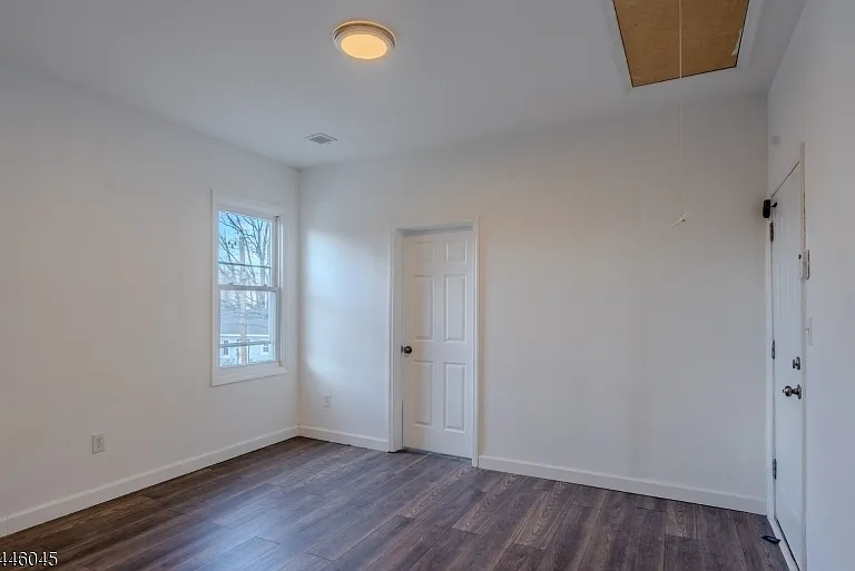86-88 Abinger Pl #2R — Photo 6