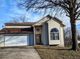 1930 David Dr, Cape Girardeau, MO 63701