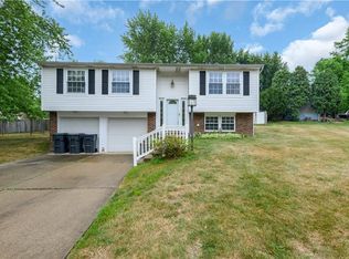 303 Meadow Dr, Cranberry Township, PA 16066