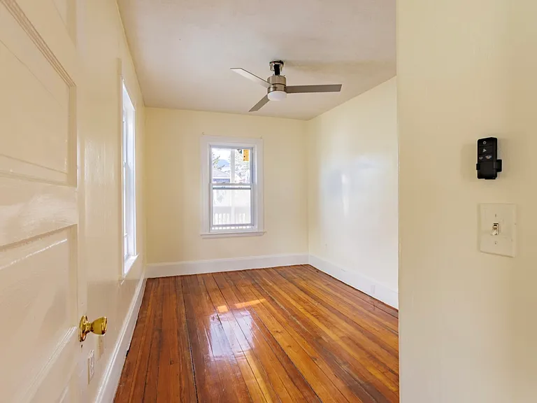 48 Burt St #2 — Photo 6