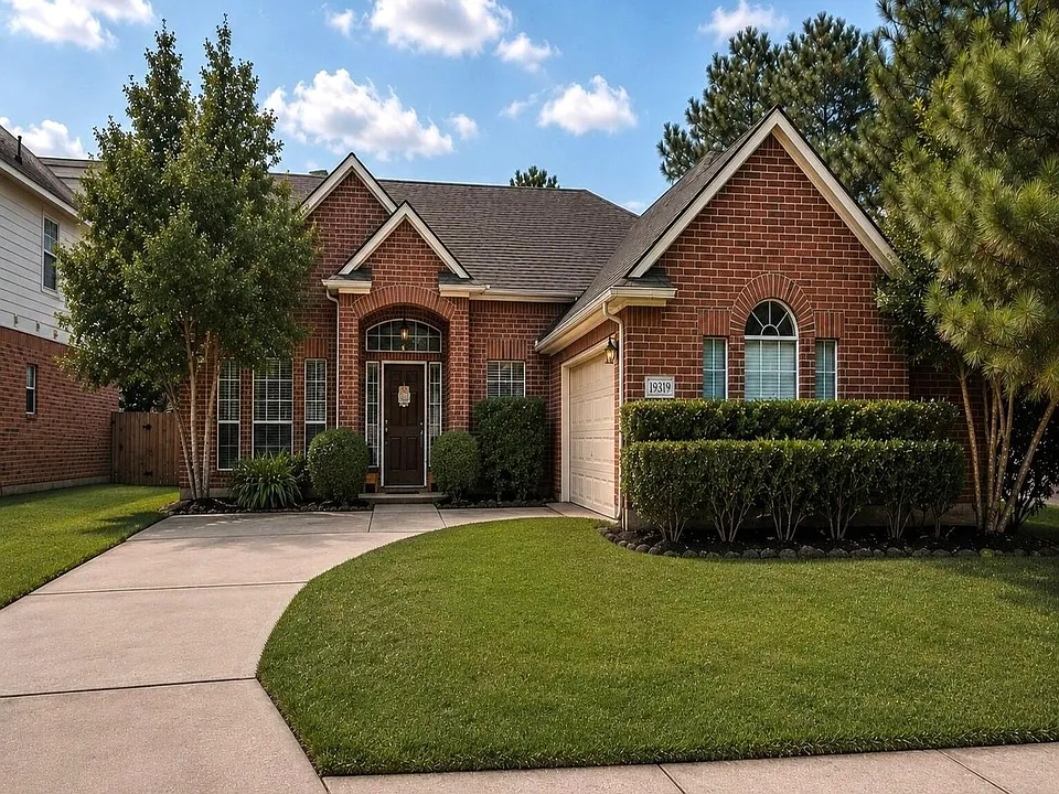 19319 Imperial Hills Dr