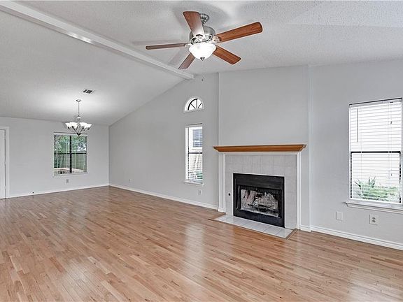 3rd image of 4701 San Simeon Dr