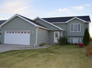 4938 Curran Ct, Grand Forks, ND 58201