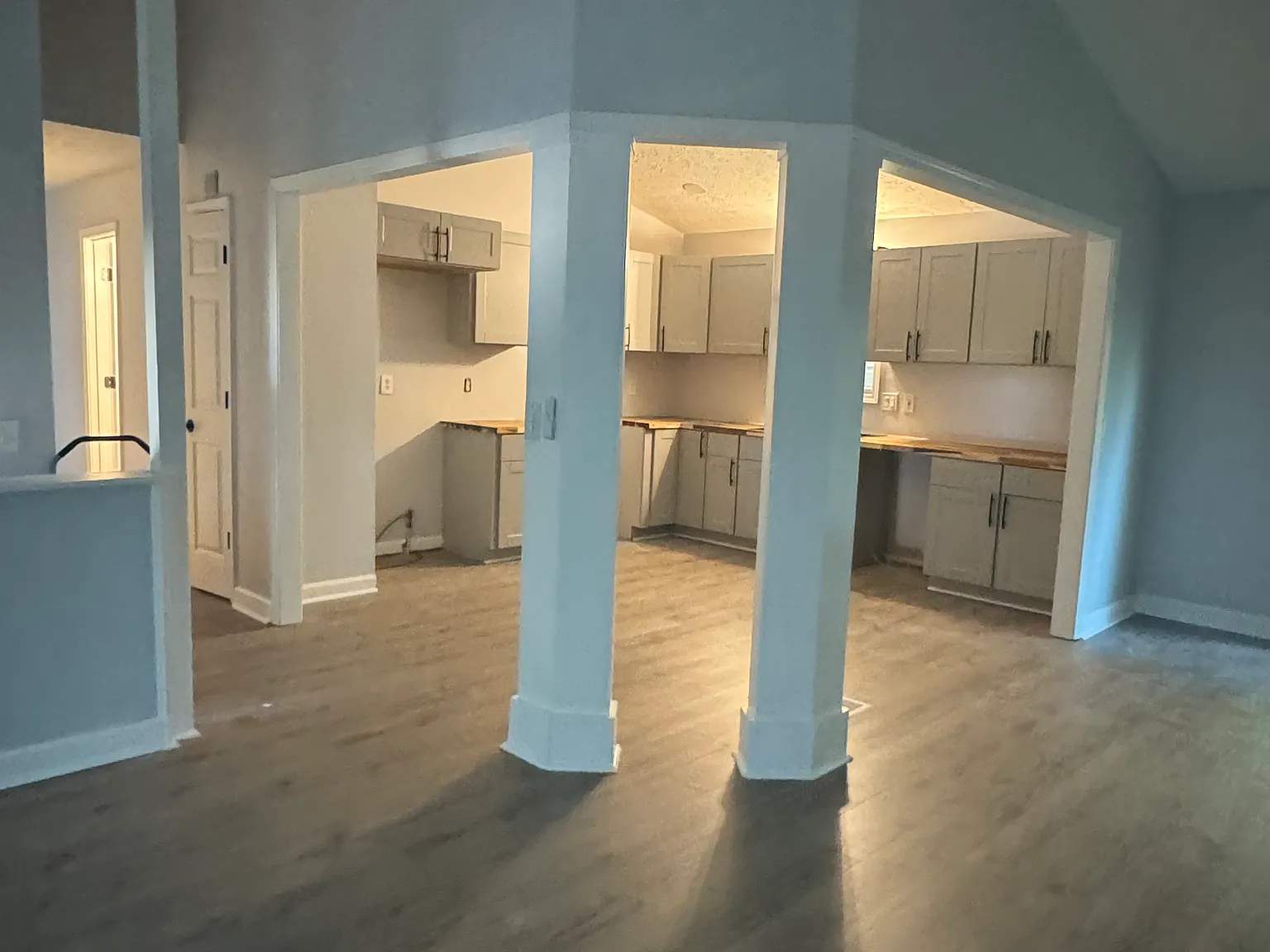 4 bed, 1928 sqft, $2,500 — Photo 3