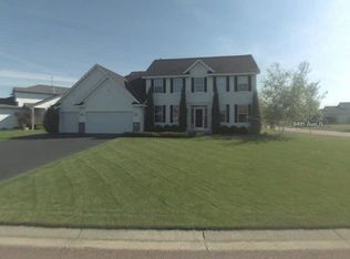 9404 Dogwood Ave N, Brooklyn Park, MN 55443