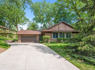 308 Hillcrest Ln, Burnsville, MN 55337