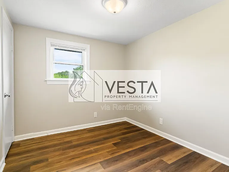 26 Reid St #2 — Photo 11