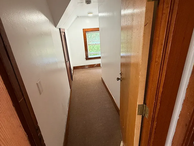 142 Montauk Ave #3 — Photo 7