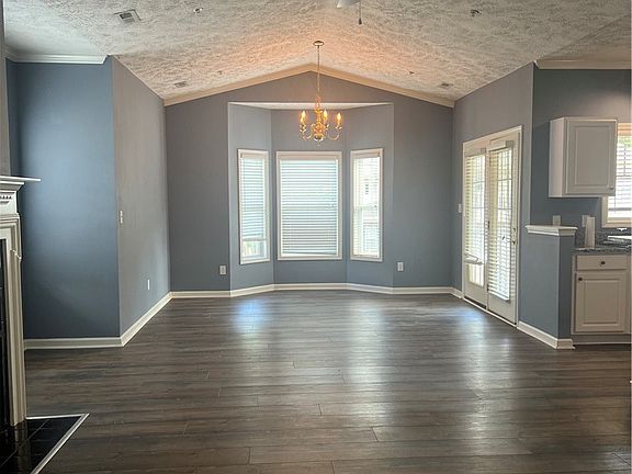3rd image of 516 Lionshead Rd Unit 5