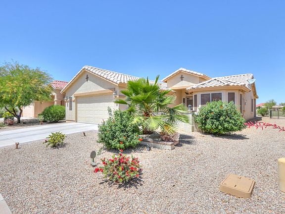 3rd image of 2432 E Antigua Dr