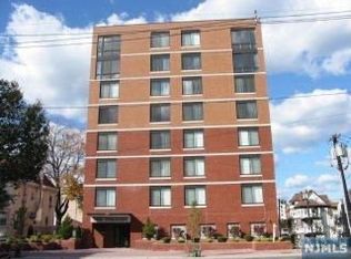275 State St APT 2B, Hackensack, NJ 07601