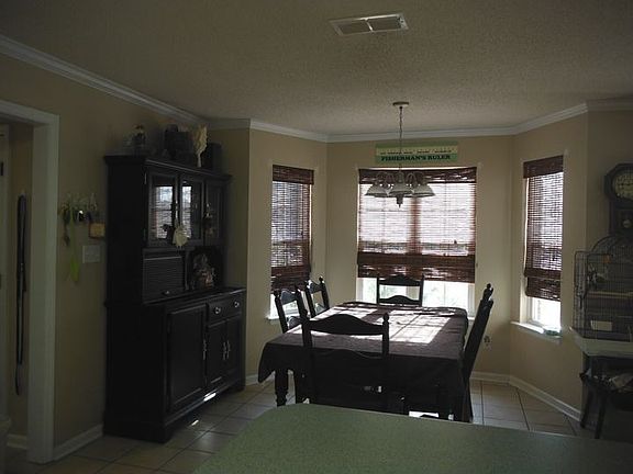 3rd image of 136 McDonald Ct