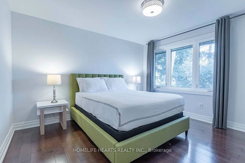 Burlington House for rent - 5 Bedrooms — photo 18