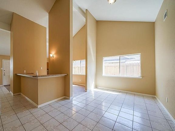 4th image of 5934 Bihia Forest Dr