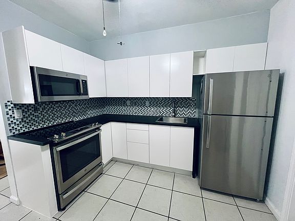 5th image of 5823 NW 37th St