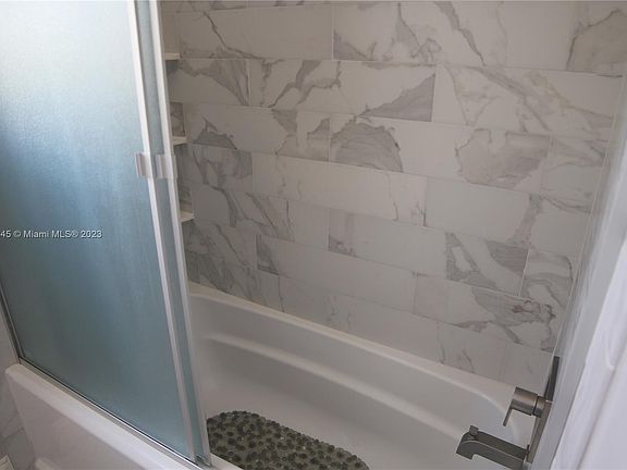5th image of 12201 Glenmoor Dr #12201