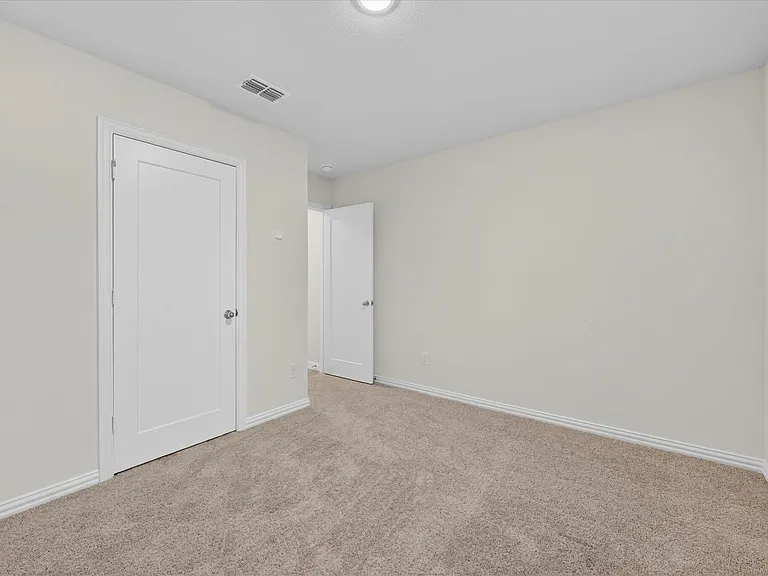 102 Goel St — Photo 11