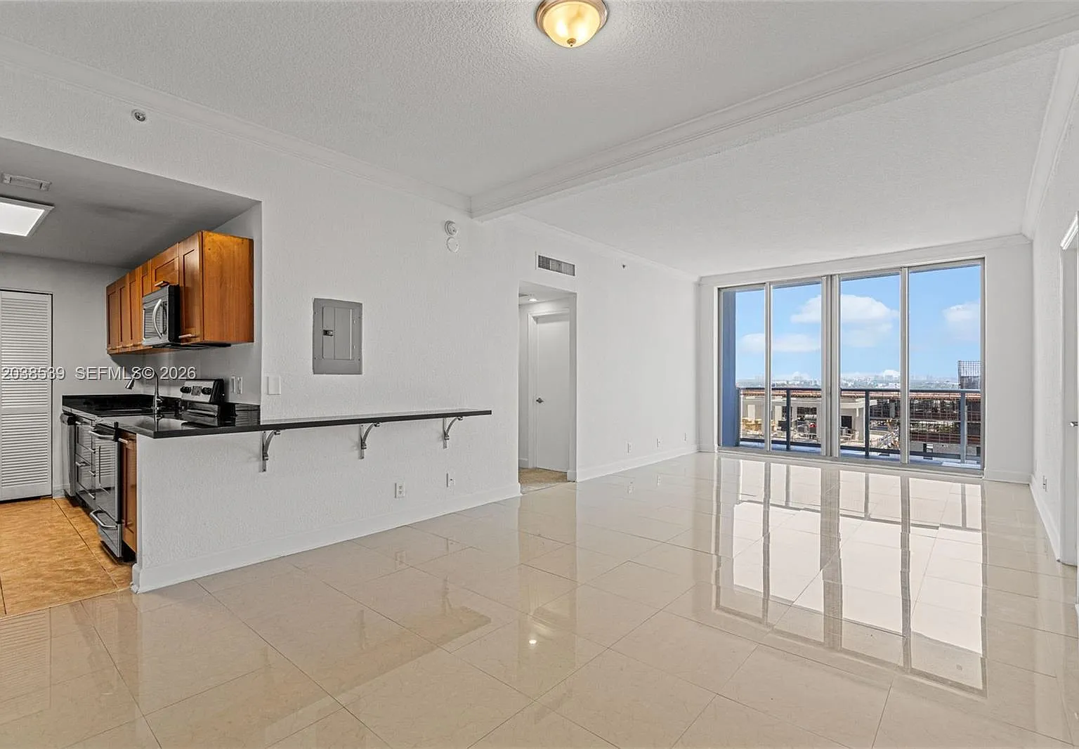 401 Blu Of North Beach Co — Photo 1