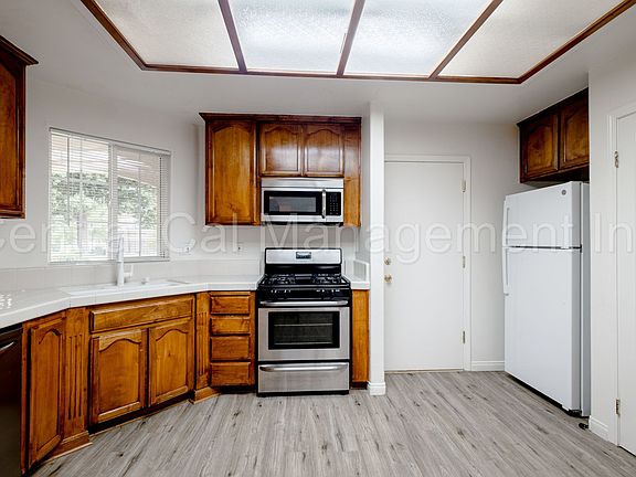 3rd image of 4008 Viverone Ln