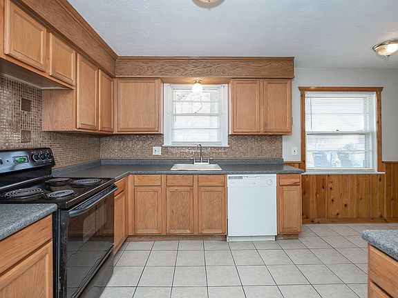 2nd image of 3697 Brinkmore Rd