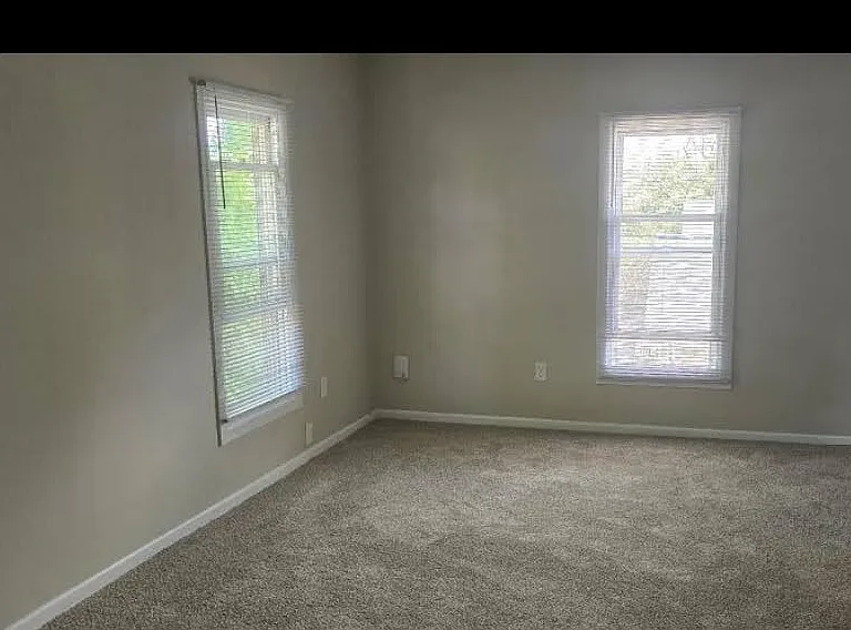 401 S Page St — Photo 5