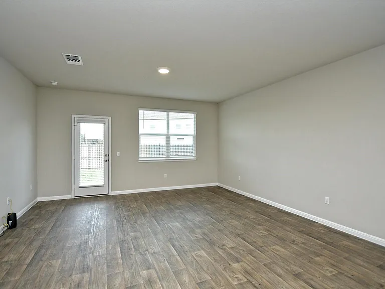 413 Rainmaker Ln — Photo 7