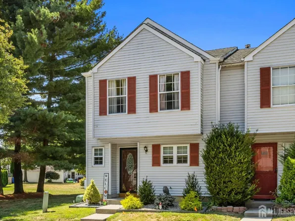 801 Darlington Dr, Old Bridge, NJ 08857