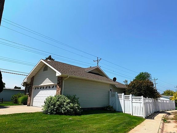 3rd image of 602 Union Ave