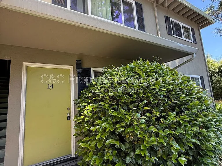 2895 Capitola Rd #14 — Photo 2