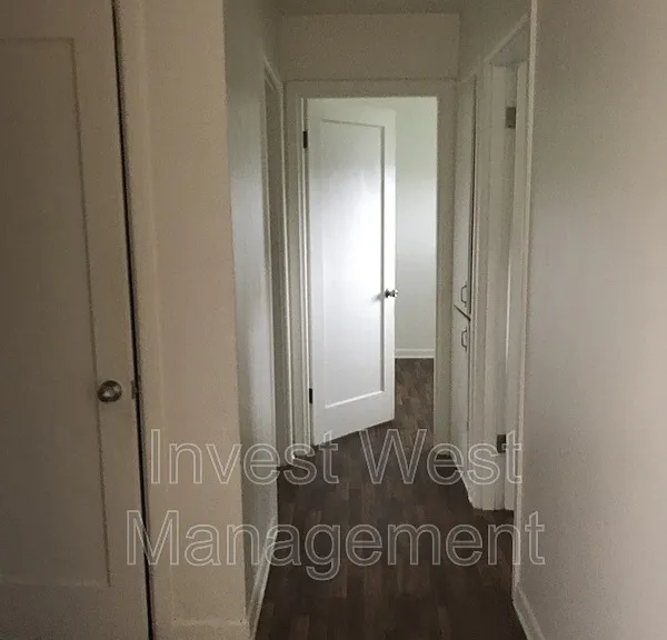 224 Cypress St — Photo 5
