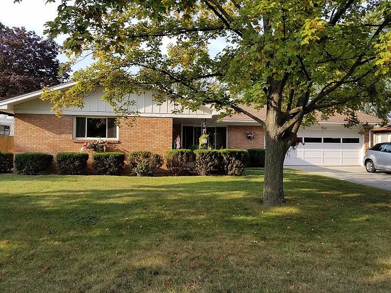 1st image of 3357 Parkway Dr