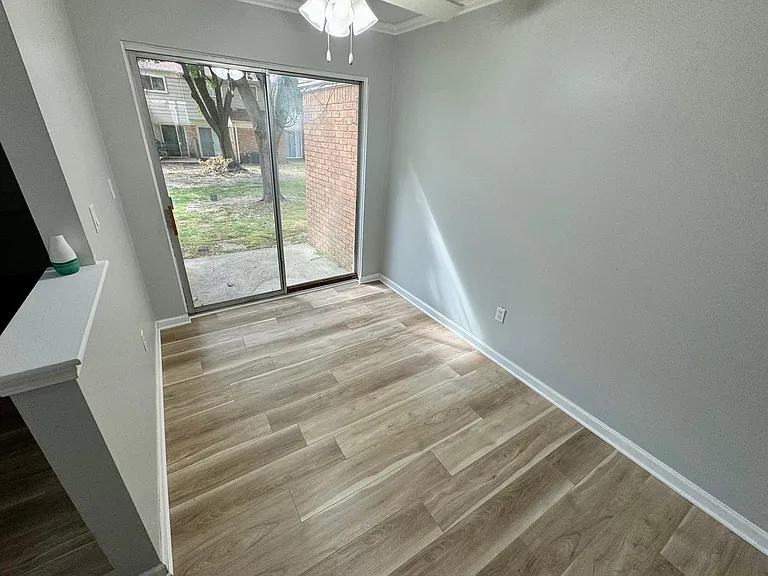 1407 Laurel Valley Dr — Photo 5
