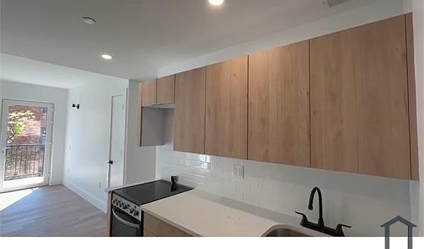 1st image of 354 E 194th St #4B