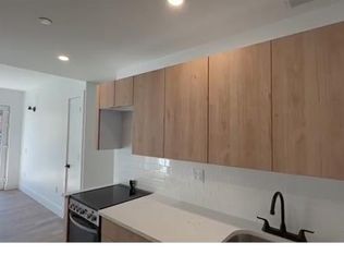 354 E 194th St #4B, Bronx, NY 10458