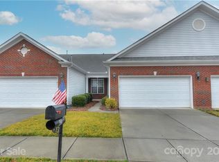 351 Garnet Ct, Fort Mill, SC 29708