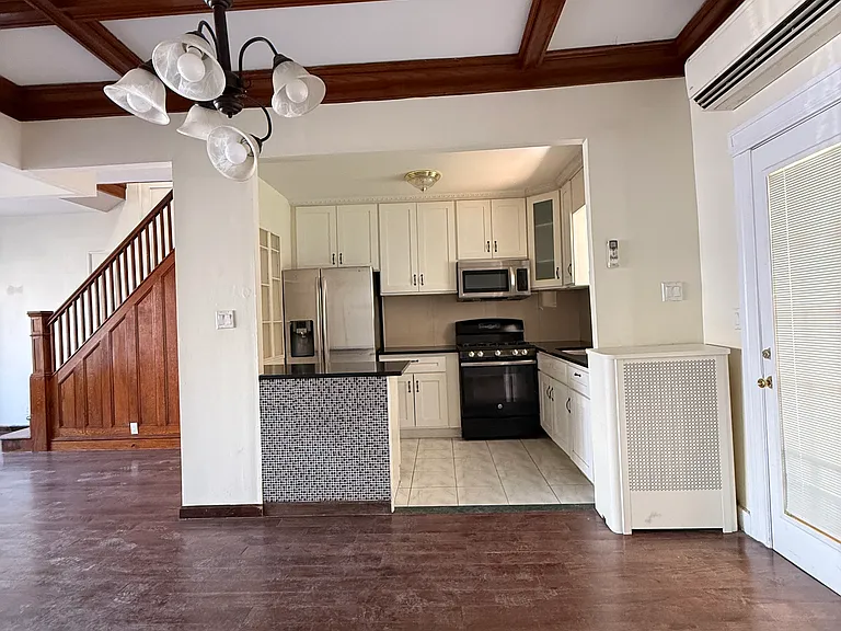 7903 14th Ave — Photo 9