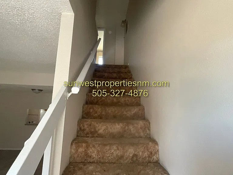 320 N Court Ave — Photo 5